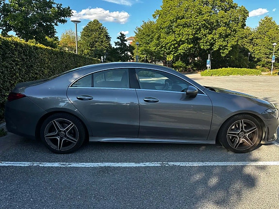 Mercedes-Benz CLA200 4 of 16