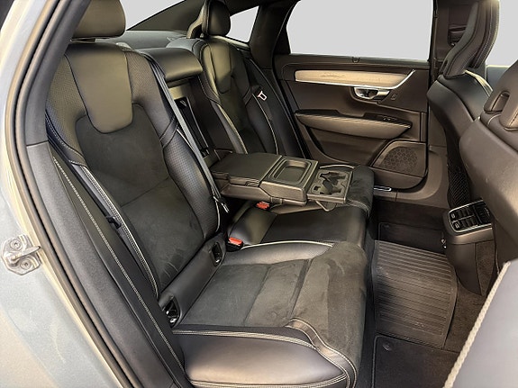 Volvo S90 17 of 30