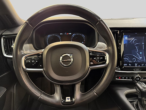 Volvo S90 28 of 30