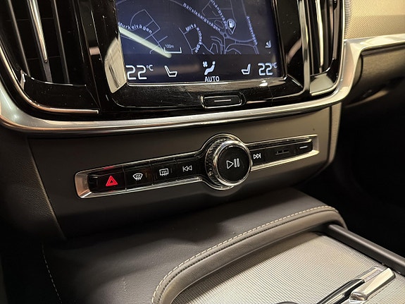 Volvo S90 21 of 30