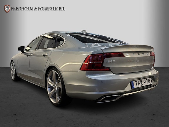 Volvo S90 3 of 30