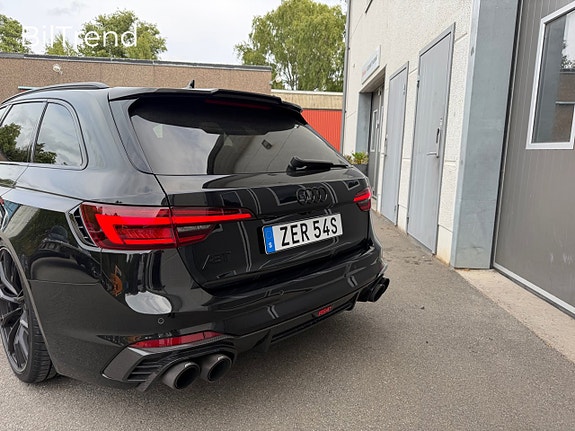 Audi RS4 10 of 30