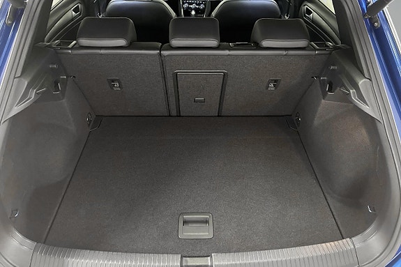 Volkswagen T-Roc 21 of 26