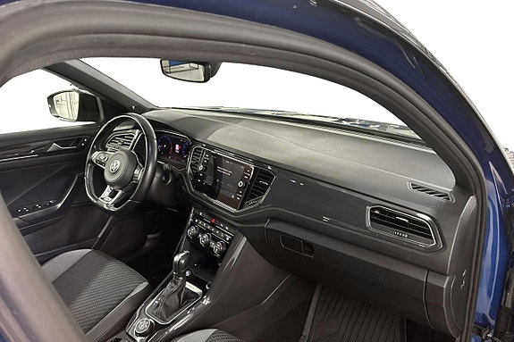 Volkswagen T-Roc 19 of 26