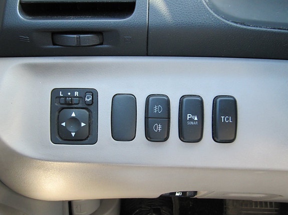Mitsubishi Grandis 17 of 21