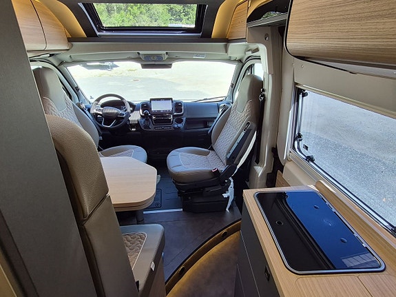 Malibu 640 Van Comfort GT automat, långbäddar, dieselvärme, kanonfin 19 of 26