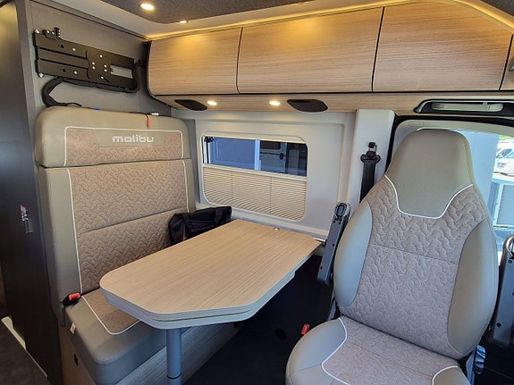 Malibu 640 Van Comfort GT automat, långbäddar, dieselvärme, kanonfin 10 of 26