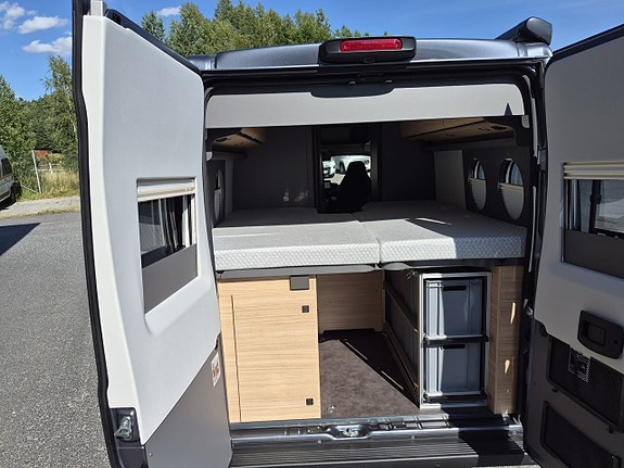Malibu 640 Van Comfort GT automat, långbäddar, dieselvärme, kanonfin 6 of 26