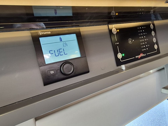 Malibu 640 Van Comfort GT automat, långbäddar, dieselvärme, kanonfin 12 of 26