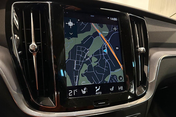 Volvo V60 Cross Country 13 of 22