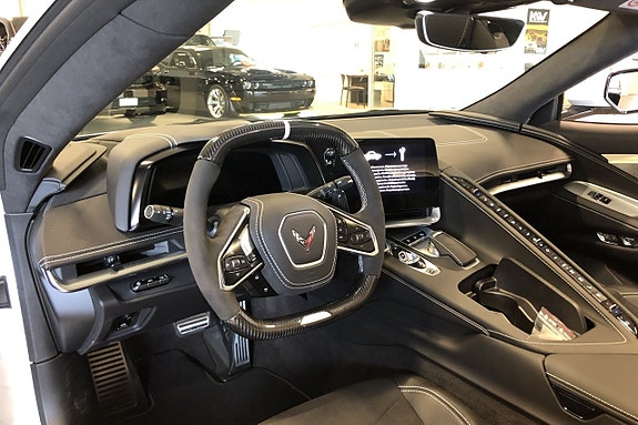 Chevrolet Corvette 11 of 16