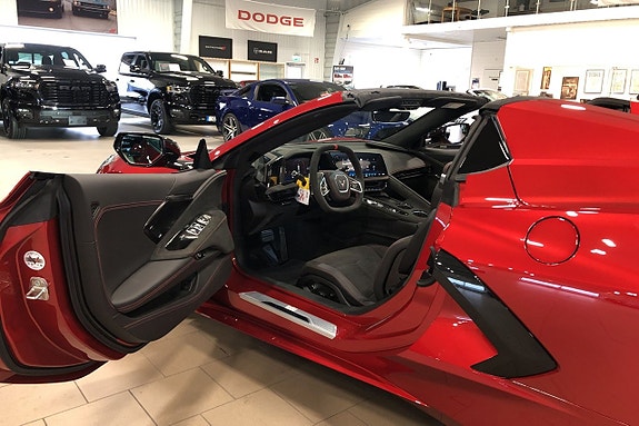 Chevrolet Corvette 12 of 26