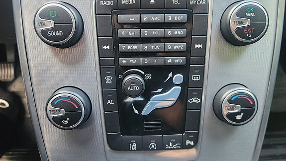 Volvo V70 14 of 14