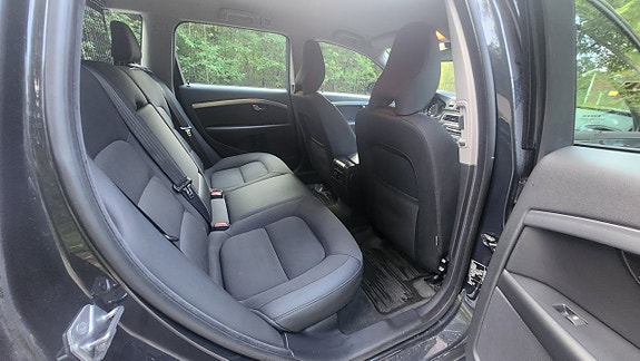 Volvo V70 12 of 14