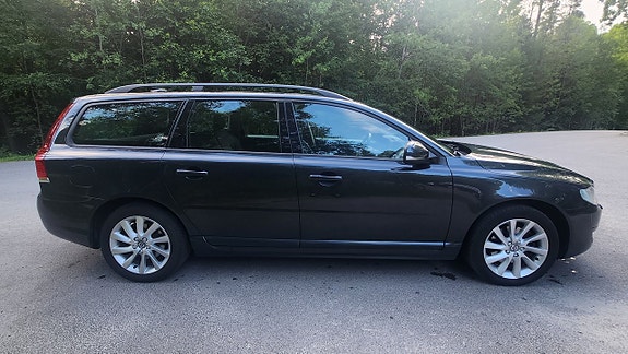 Volvo V70 6 of 14