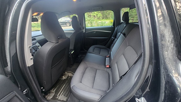 Volvo V70 11 of 14
