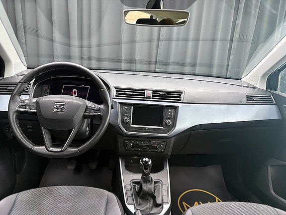 Seat Arona 8 of 13