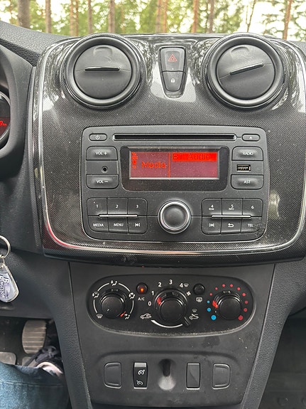 Dacia Sandero 10 of 10