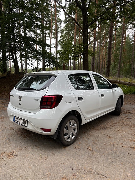 Dacia Sandero 3 of 10