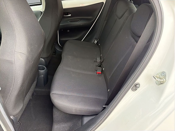Toyota Aygo X 8 of 18