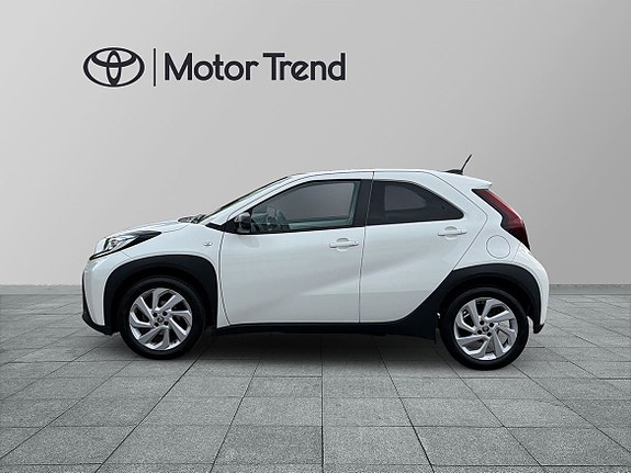 Toyota Aygo X 3 of 18