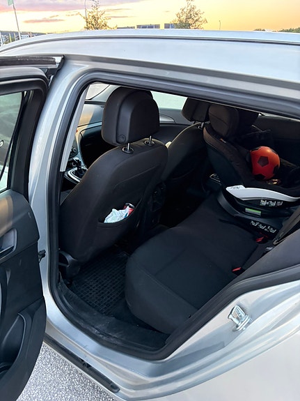 Opel Insignia 17 of 22