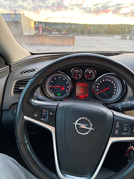Opel Insignia 22 of 22