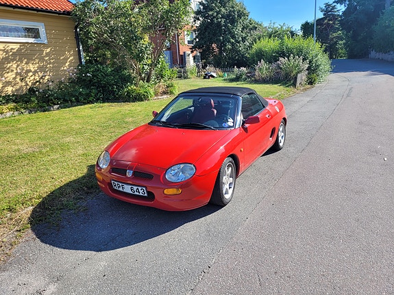 MG F 3 of 9