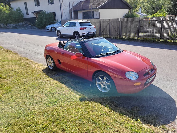 MG F 5 of 9