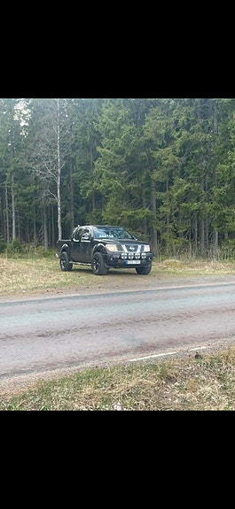 Nissan Navara 2 of 6