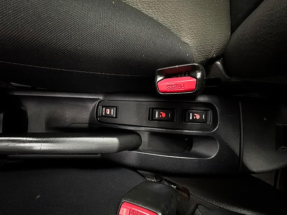 Nissan Note 11 of 21
