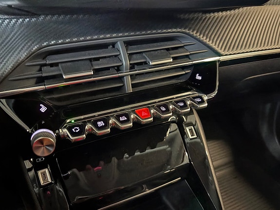 Peugeot 2008 12 of 19