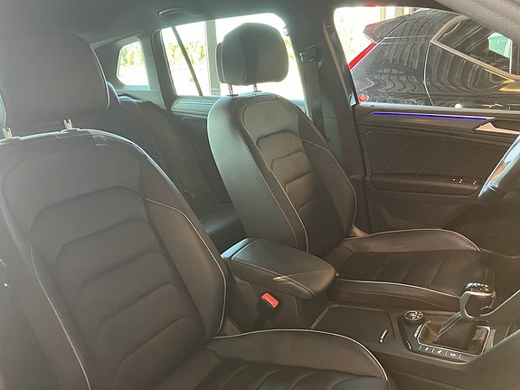 Volkswagen Tiguan 10 of 22