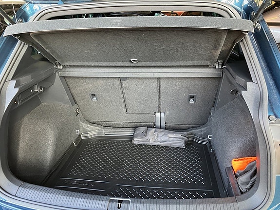 Volkswagen Tiguan 16 of 22