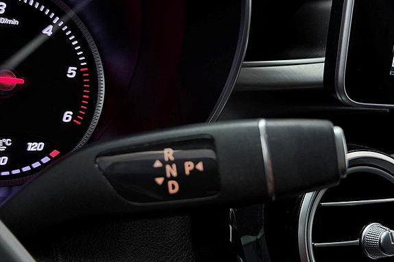 Mercedes-Benz GLC220 d 22 of 30