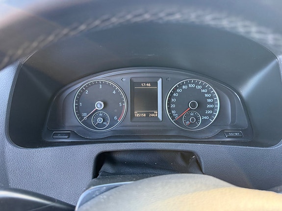 Volkswagen Transporter 10 of 12