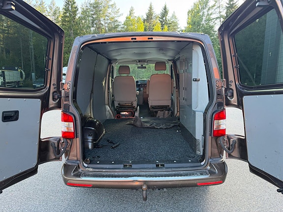 Volkswagen Transporter 6 of 12