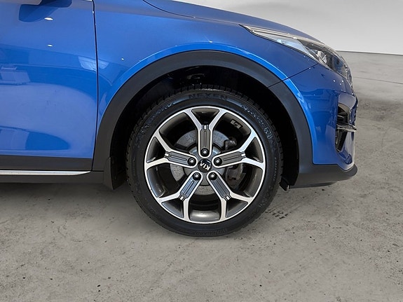 Kia XCeed 7 of 24