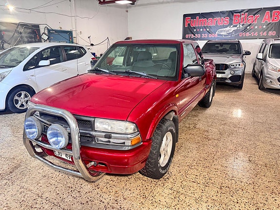 Chevrolet S-10 3 of 8