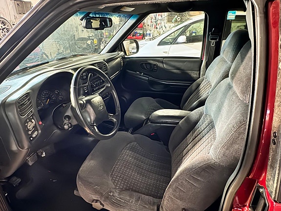 Chevrolet S-10 6 of 8