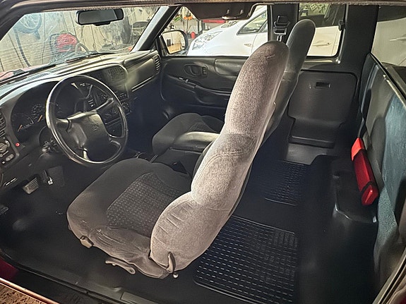 Chevrolet S-10 7 of 8