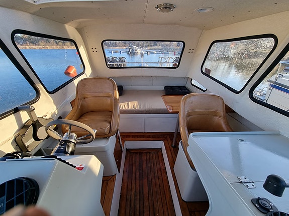 Sea Star 650 med 100hk Honda (2013) 4-takt med få timmar 8 of 13