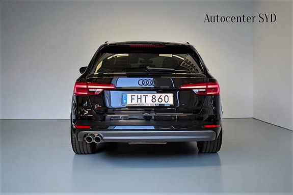 Audi A4 4 of 26