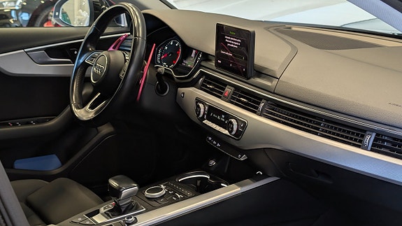 Audi A4 16 of 26
