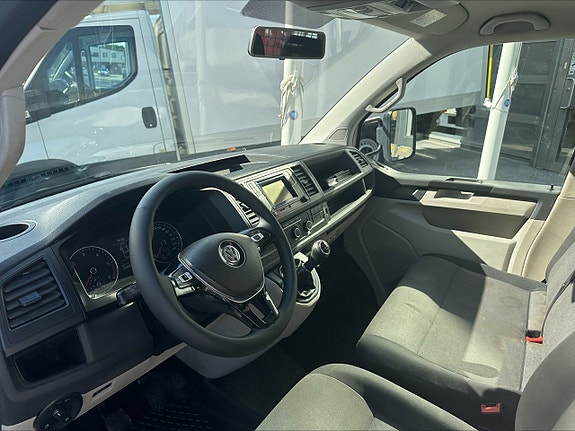Volkswagen Transporter 7 of 16