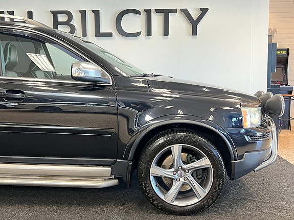 Volvo XC90 5 of 21
