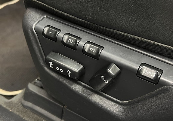 Volvo XC90 16 of 21