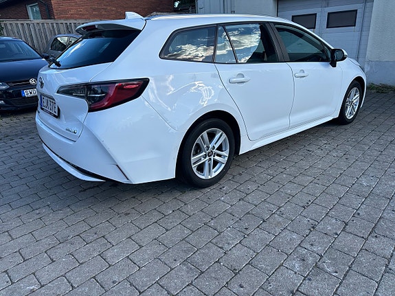 Toyota Corolla 6 of 16