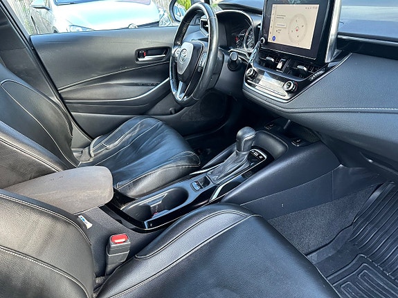 Toyota Corolla 7 of 16