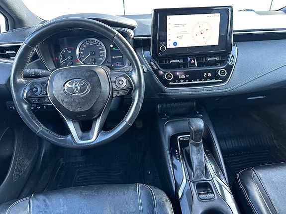 Toyota Corolla 12 of 16